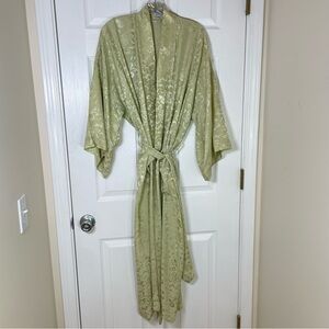 Vintage Dreamsacks Women’s 100% Silk Asian Robe Size L/XL Belted Pastel Green